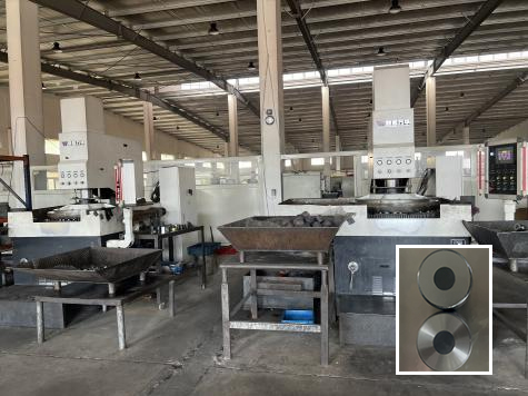 Fine grinding of roller end face